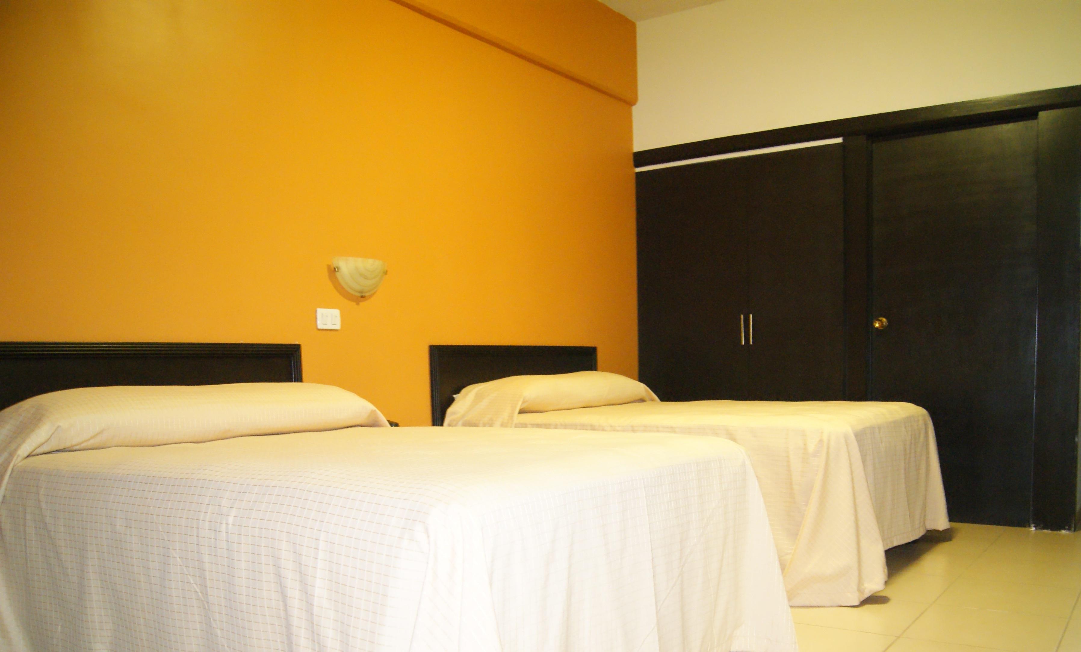 Hotel Miraflores Виляермоса Екстериор снимка