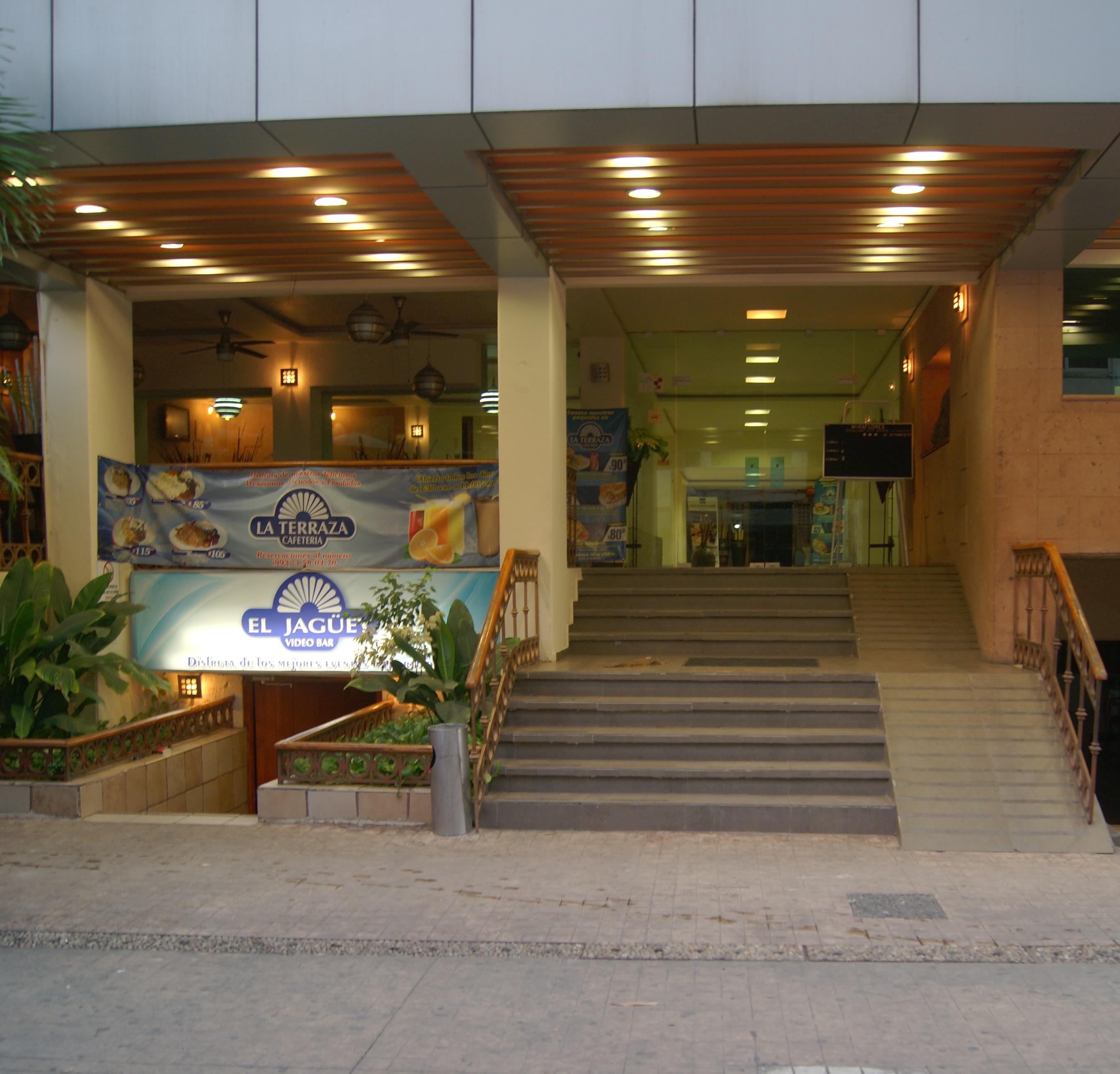 Hotel Miraflores Виляермоса Екстериор снимка