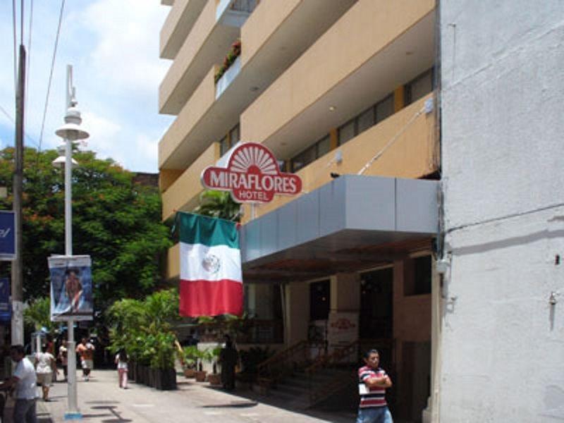 Hotel Miraflores Виляермоса Екстериор снимка