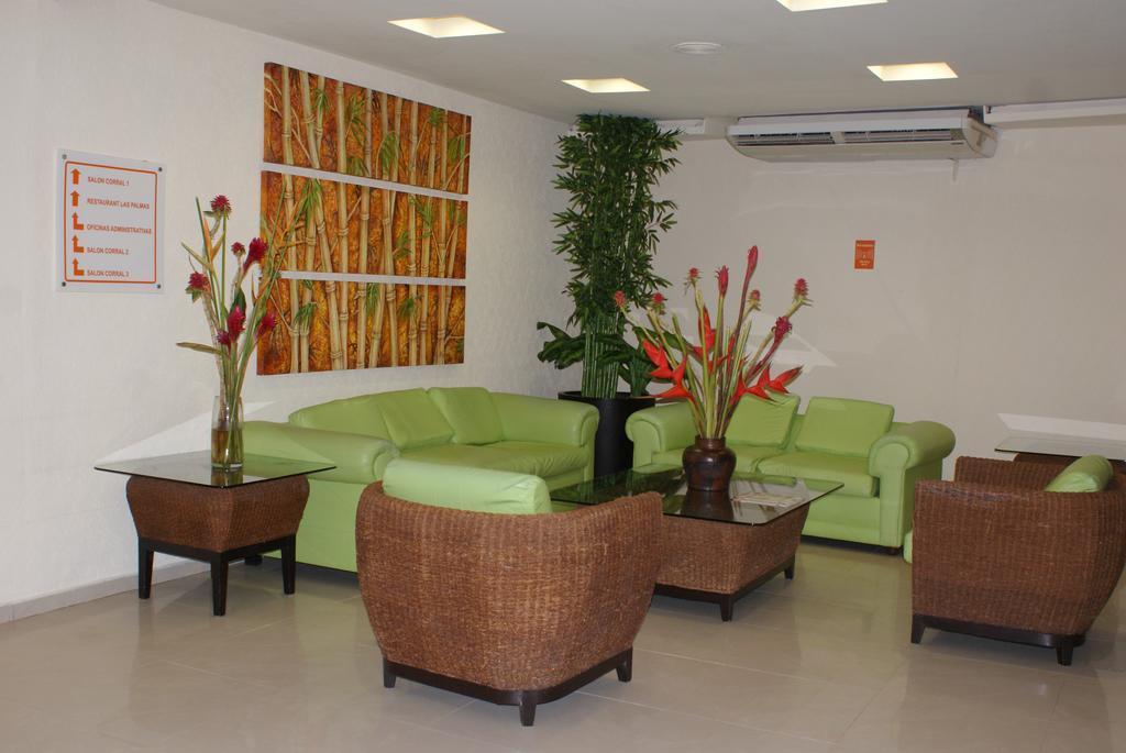 Hotel Miraflores Виляермоса Екстериор снимка