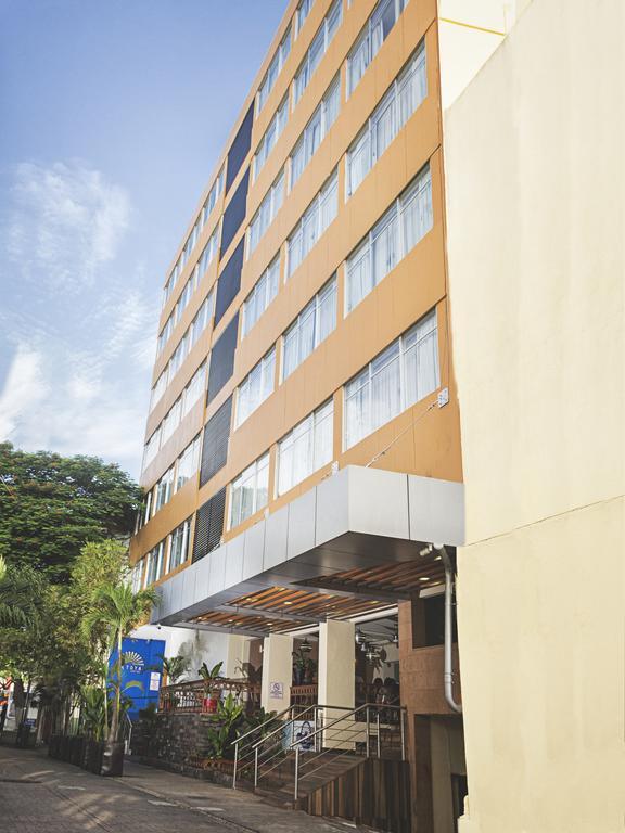 Hotel Miraflores Виляермоса Екстериор снимка