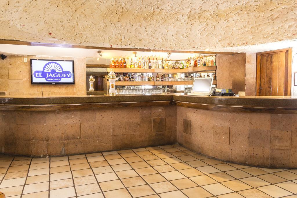 Hotel Miraflores Виляермоса Екстериор снимка